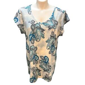 NWT• Wneedu Paisley Print V-Neck Top
